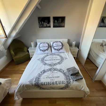 La Maison Du Bonheur Saintry-sur-Seine Eksteriør billede