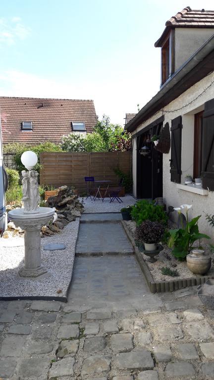 La Maison Du Bonheur Saintry-sur-Seine Eksteriør billede