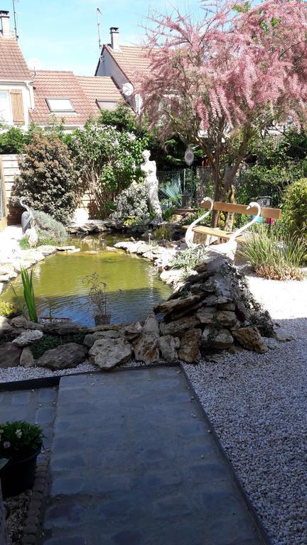La Maison Du Bonheur Saintry-sur-Seine Eksteriør billede